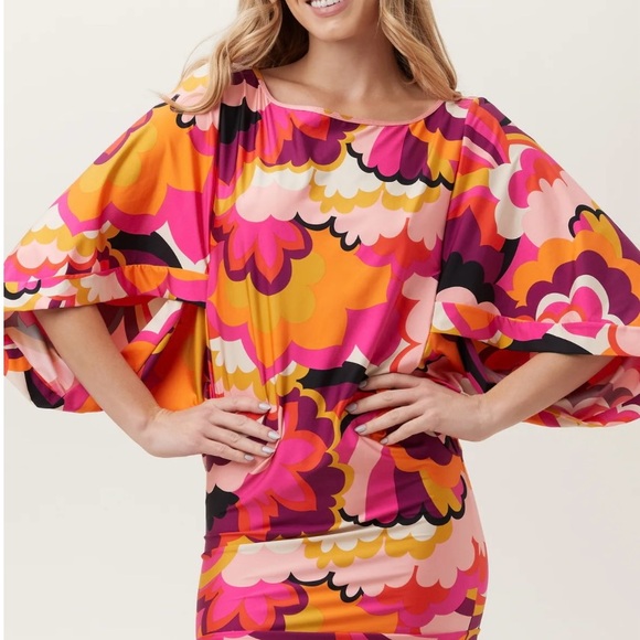 NWT Trina Turk Fan Faire cover up - Picture 2 of 9